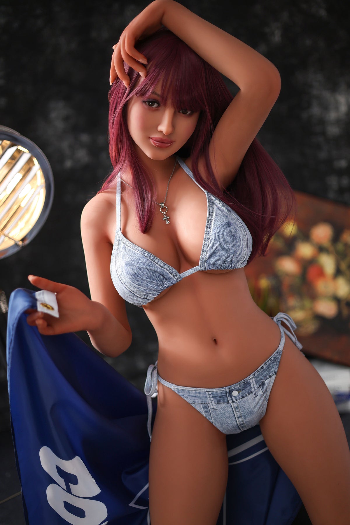 The Secret Companion Misha - 149 CM