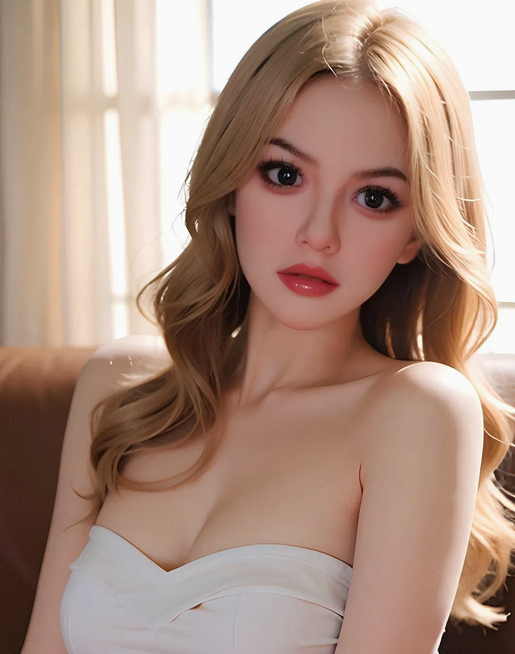 The Secret Companion Lisa- 157 CM